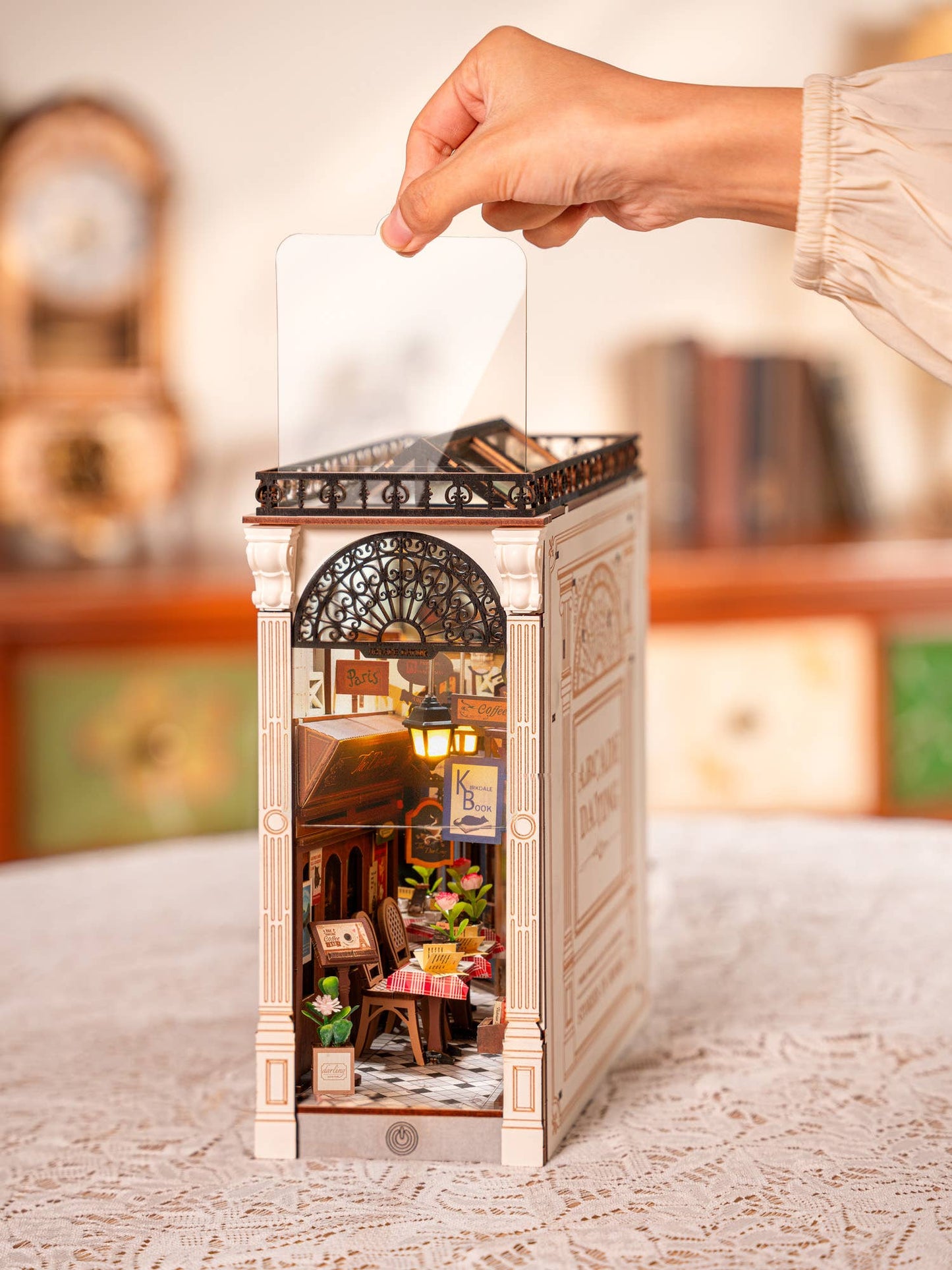 TGB10 Rolife Arcade Dating DIY Book Nook Crafts Miniature