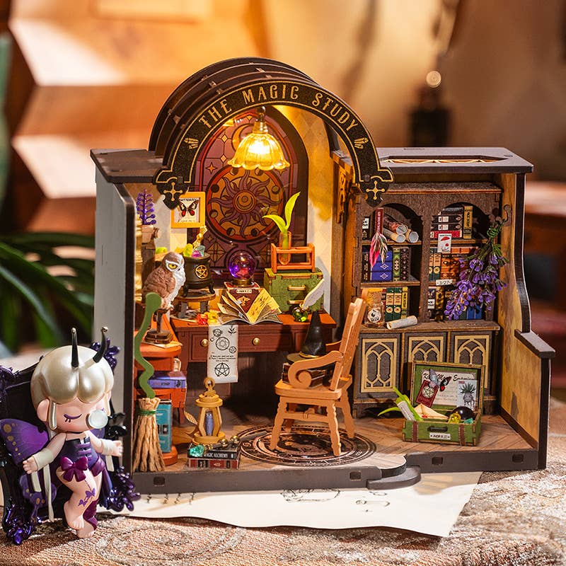 DG166 Rolife The Magic Study DIY Miniature House