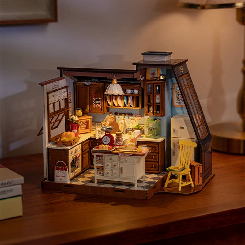 DG172 Rolife Baking Kitchen DIY Miniature House