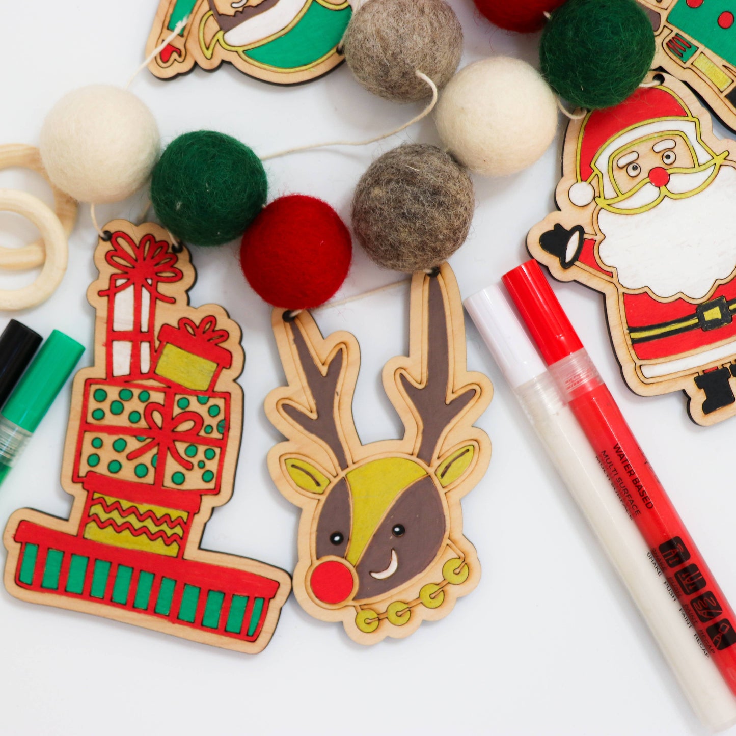 DIY Holiday Craft Kit - Christmas Spirit Garland