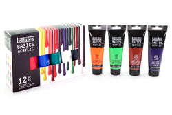 Liquitex BASICS 12 pc 118 oz Set